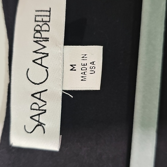 Sara Campbell Black Long Sleeve Top. So soft. Size Meduim. Scoop Neck. - Picture 2 of 7